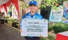 Pemuda Desa Lorong Raih Juara I Nasional, Terima Penghargaan dari Gubernur Kalimantan Barat.